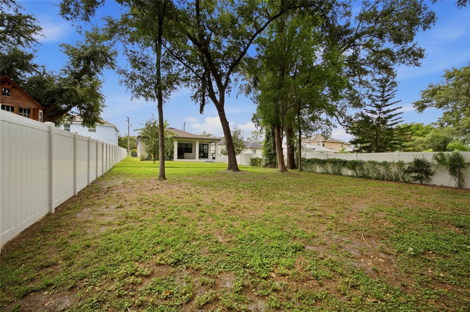 Single Family Residence at 2516 W CURTIS ST, TAMPA, photo 39 of 46