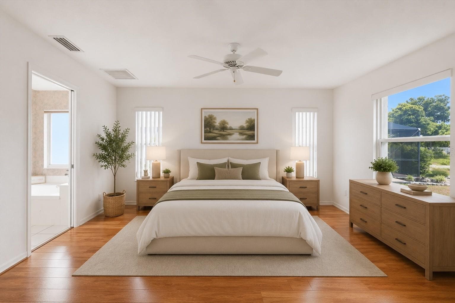 Virtually staged - 2404 50TH DR E, BRADENTON