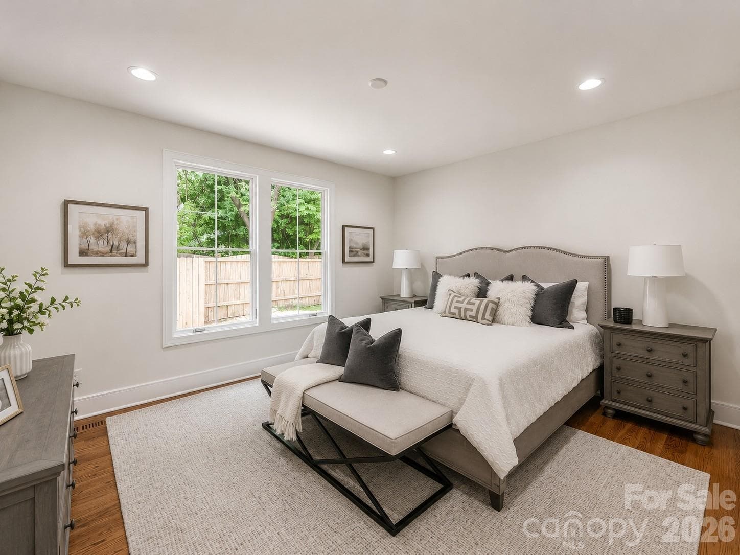 Single Family Residence at 3032 Northampton Drive, Charlotte, photo 9 of 10