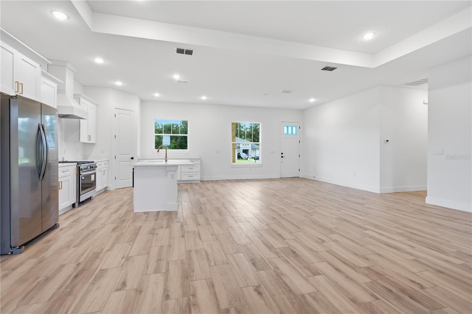 Single Family Residence at 8730 NW 17TH CIR, OCALA, photo 7 of 41