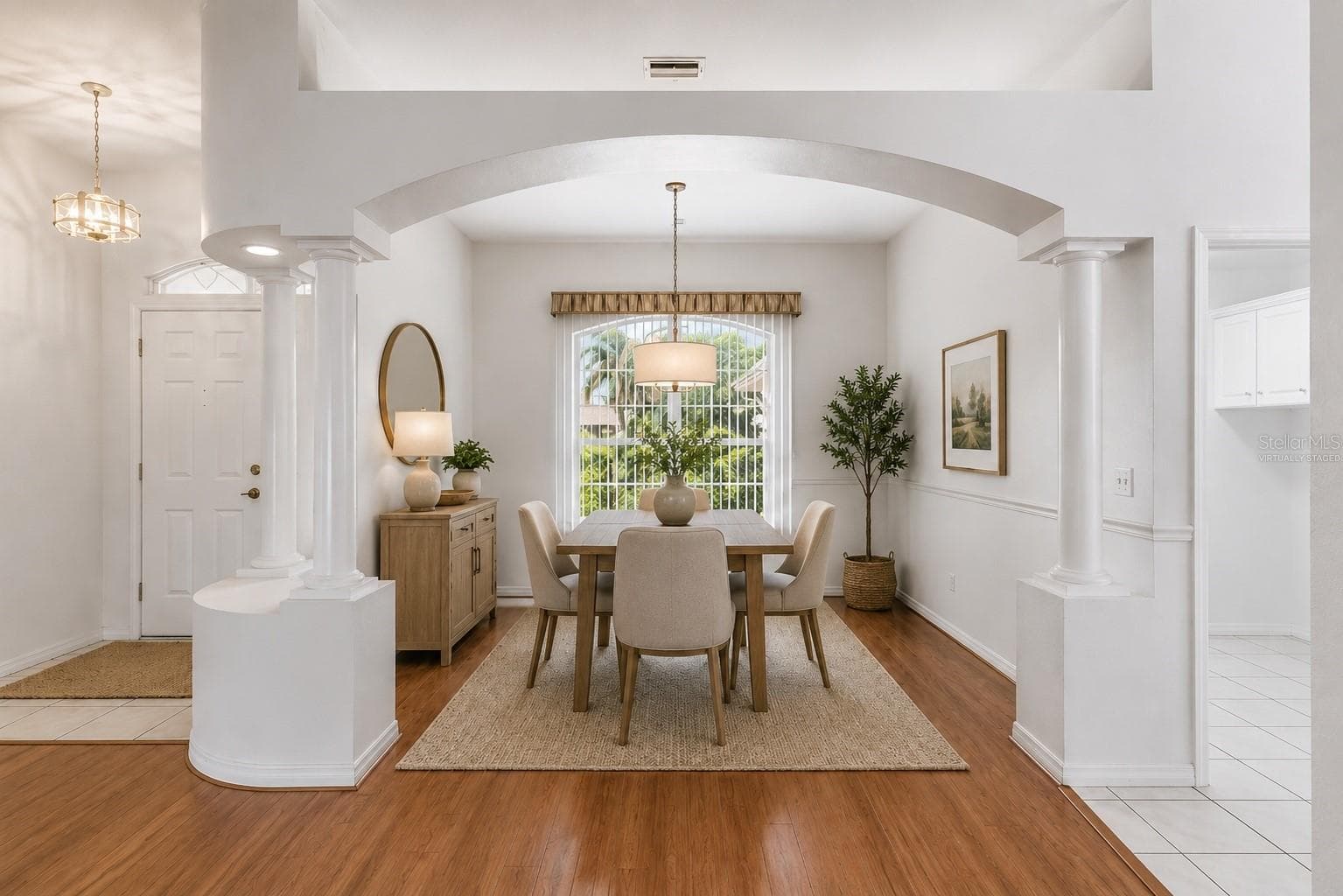 Virtually staged - 2404 50TH DR E, BRADENTON