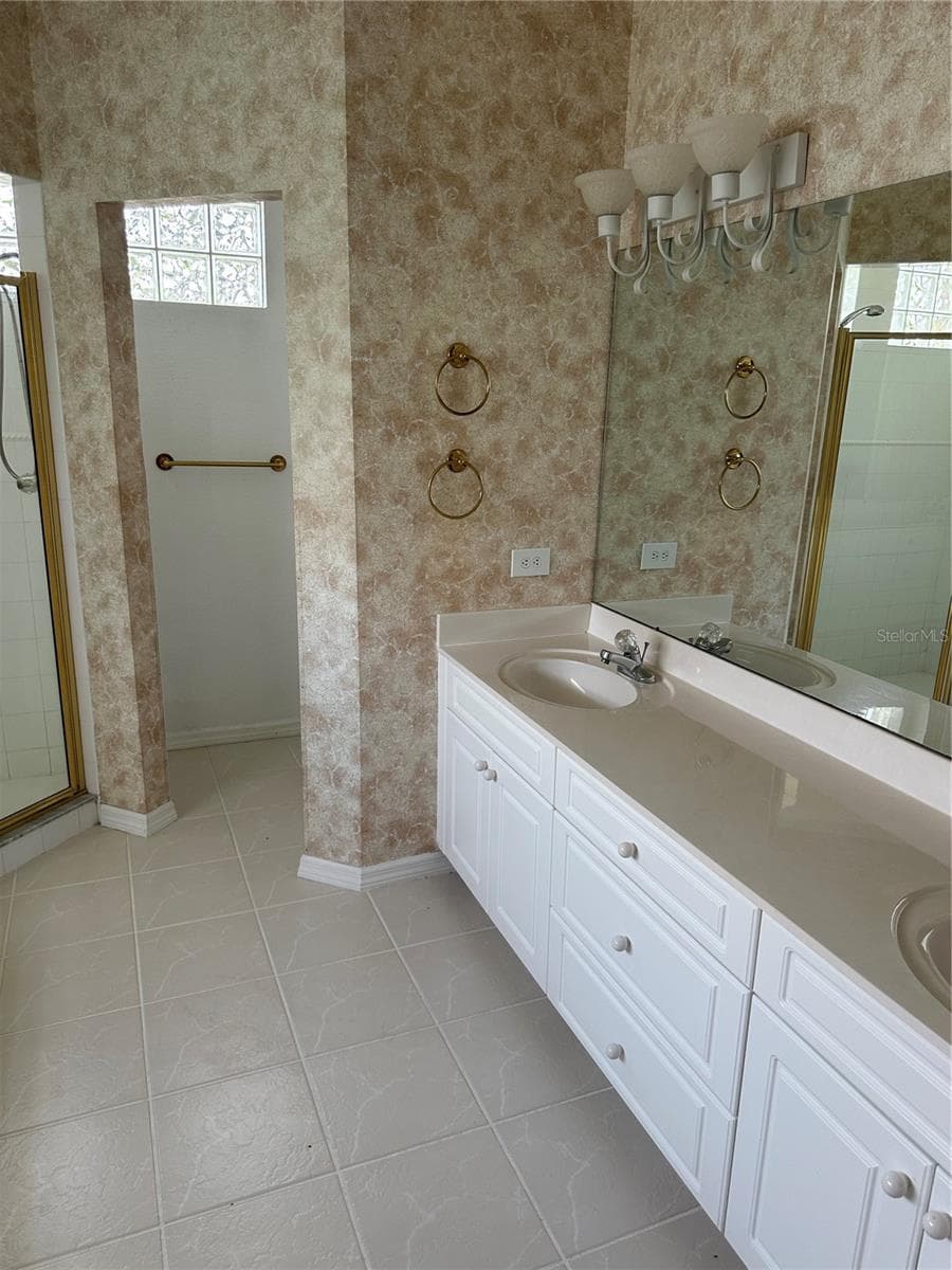 Single Family Residence at 11837 GRAND ISLES LN, FORT MYERS, photo 18 of 23
