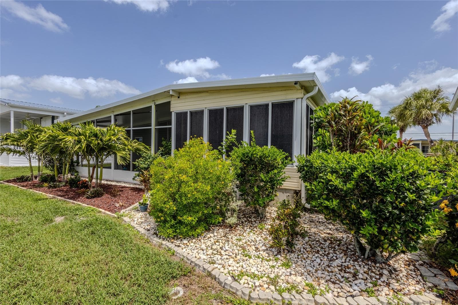 Manufactured Home at 2100 KINGS HWY #274, PORT CHARLOTTE, photo 2 of 90