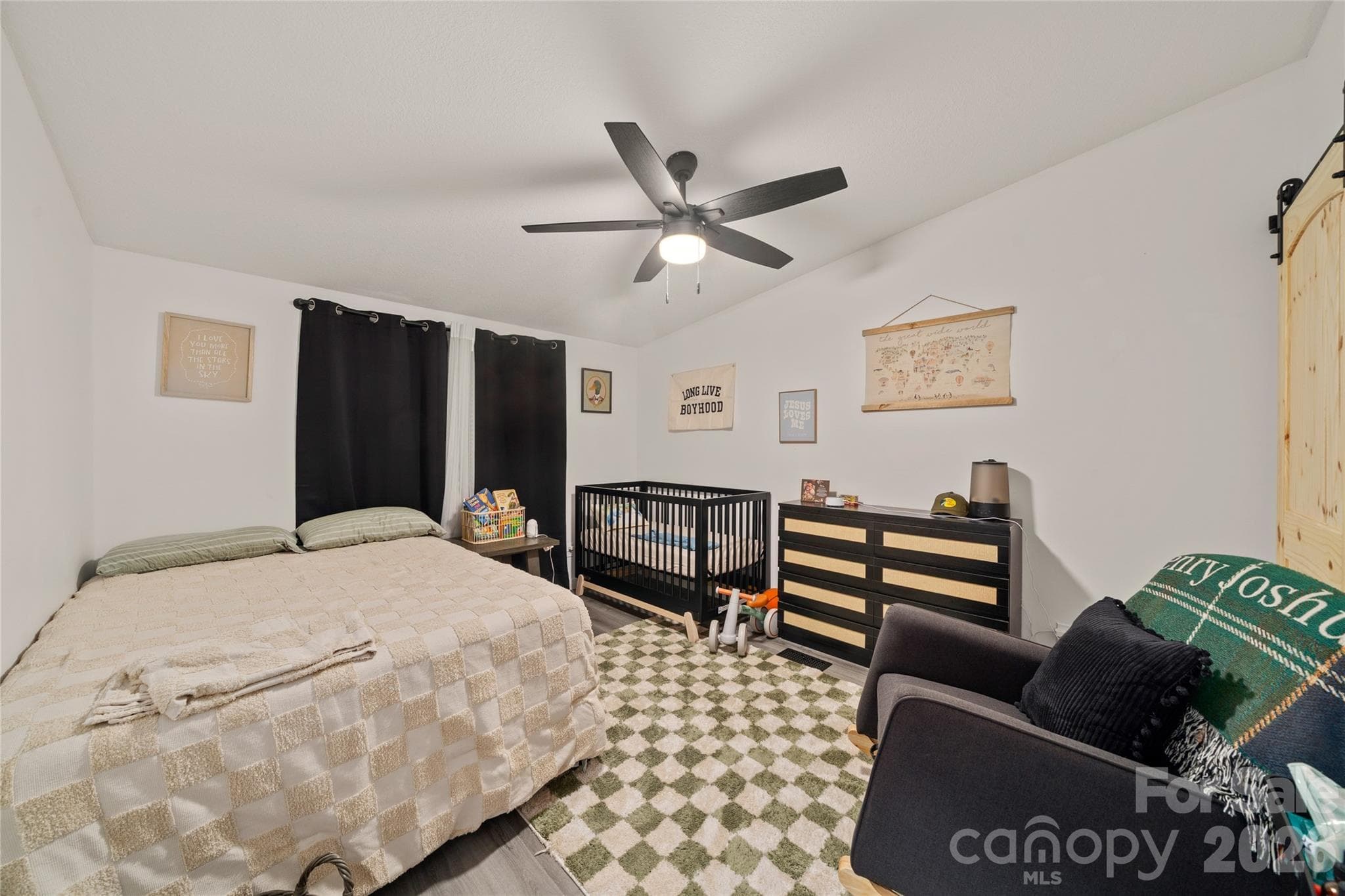 Guest Room #2 - 7 Wid Smith Road, Burnsville