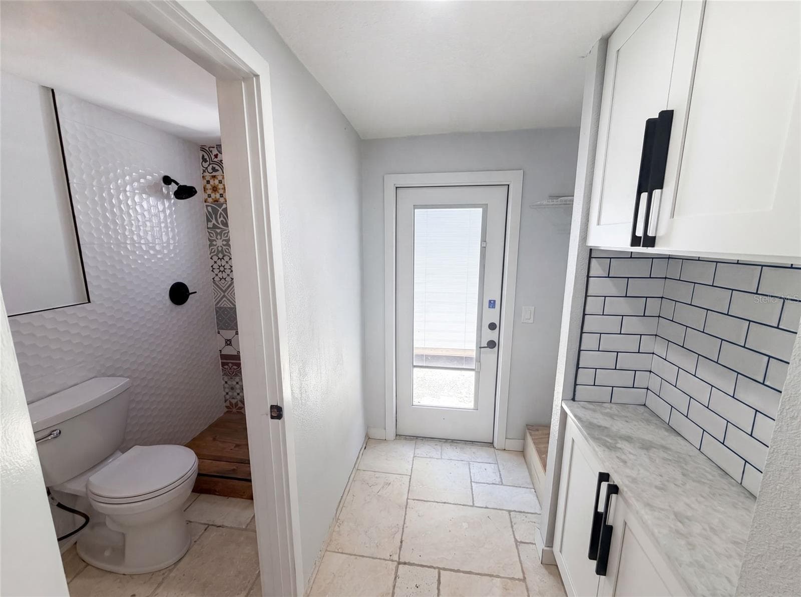 Single Family Residence at 13638 EVELANE DR, HUDSON, photo 14 of 29