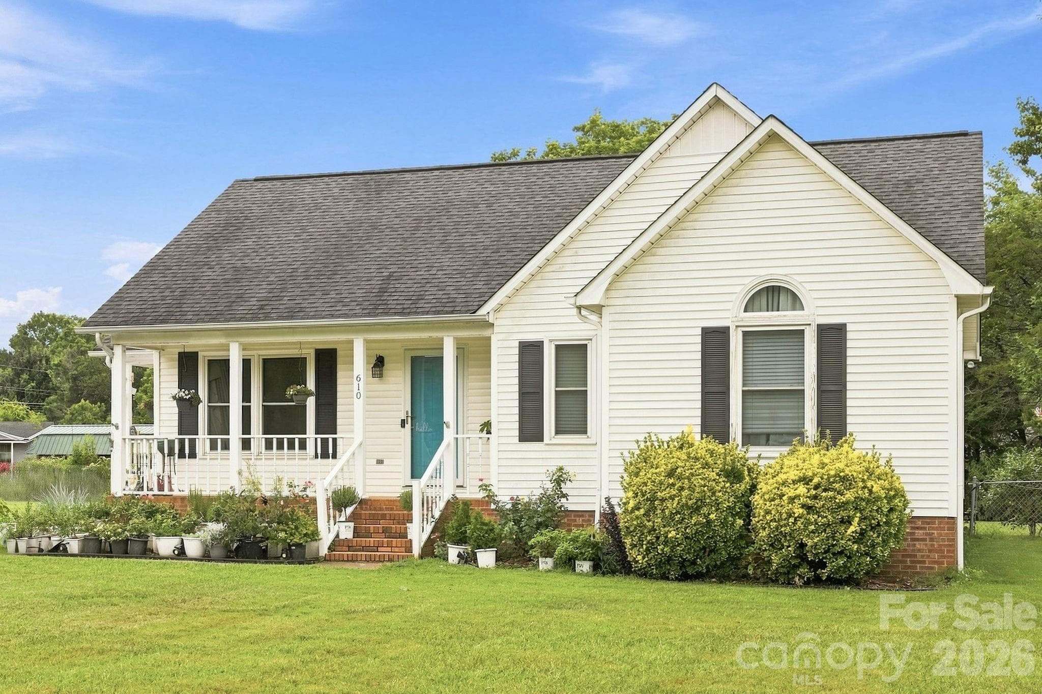 Single Family Residence at 610 Winding Way Drive, Monroe, photo 2 of 18