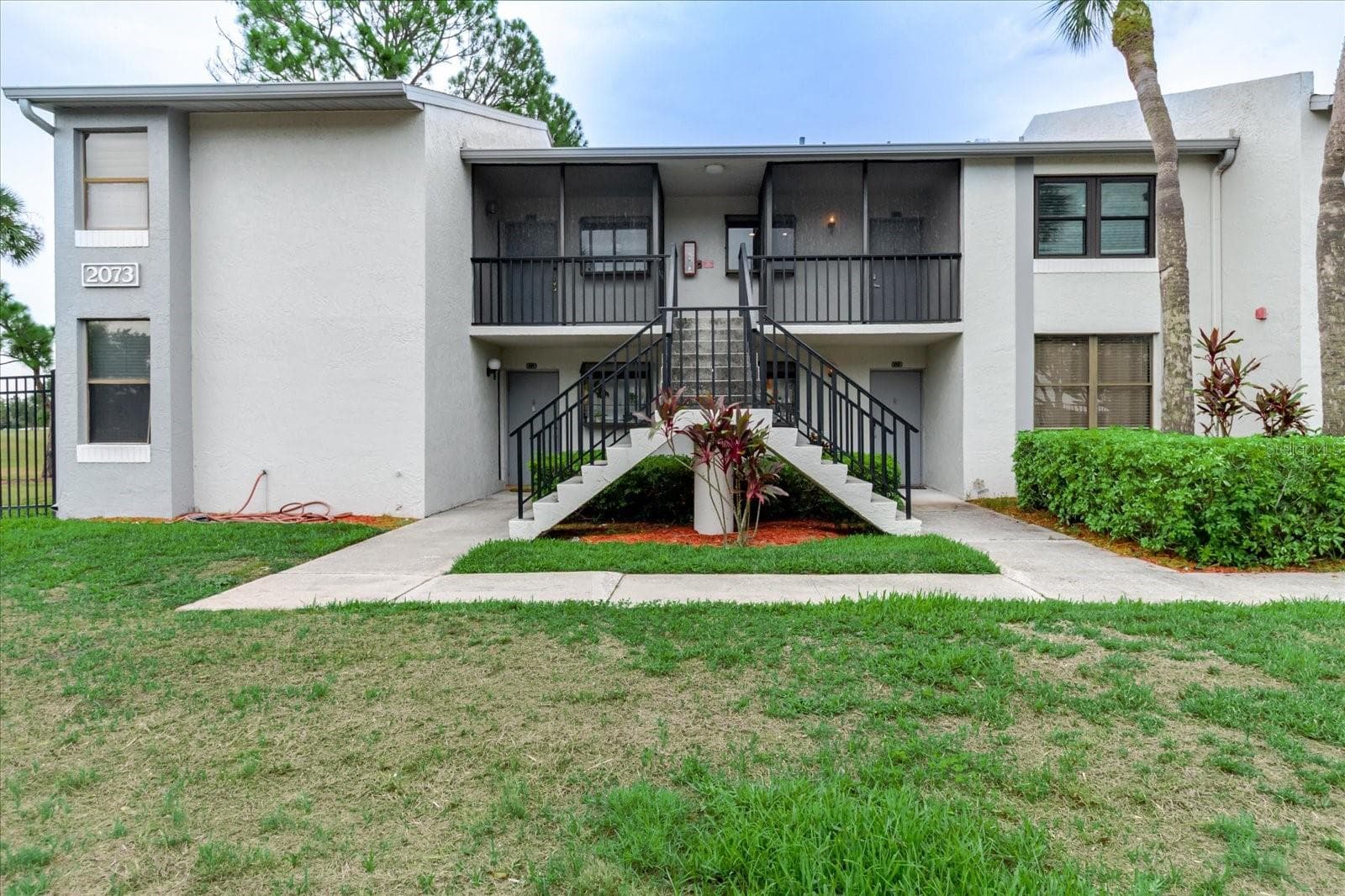2073 SKIMMER CT W #222
