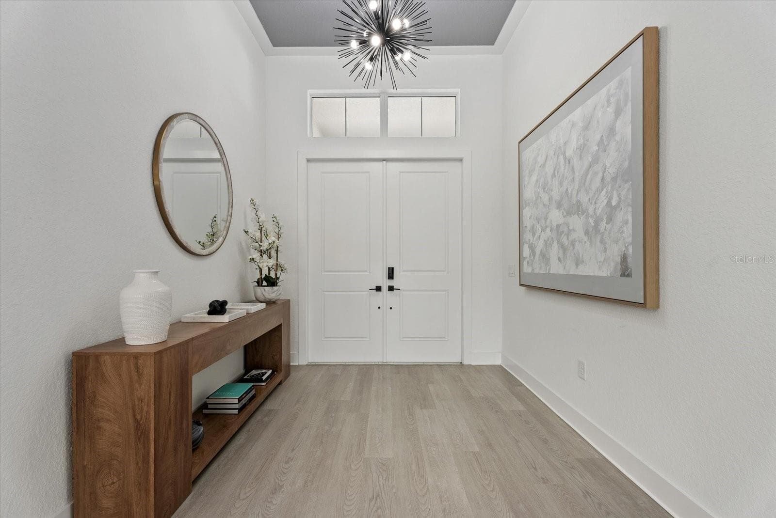 Entryway Home - 8133 NEVIS RUN, LAKEWOOD RANCH