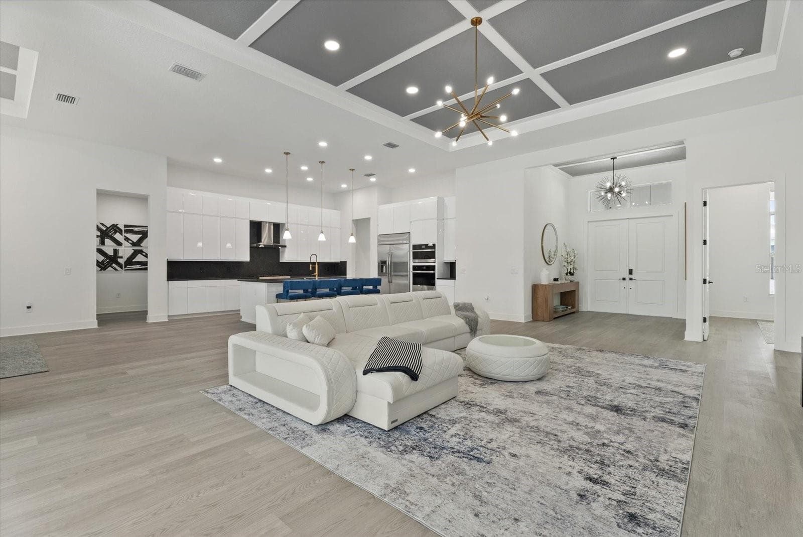 Living Room - 8133 NEVIS RUN, LAKEWOOD RANCH