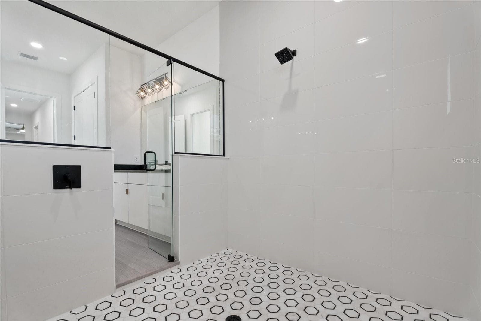 Primary Shower - 8133 NEVIS RUN, LAKEWOOD RANCH