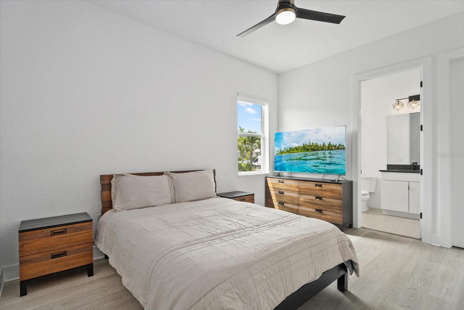 Guest Bedroom - 8133 NEVIS RUN, LAKEWOOD RANCH