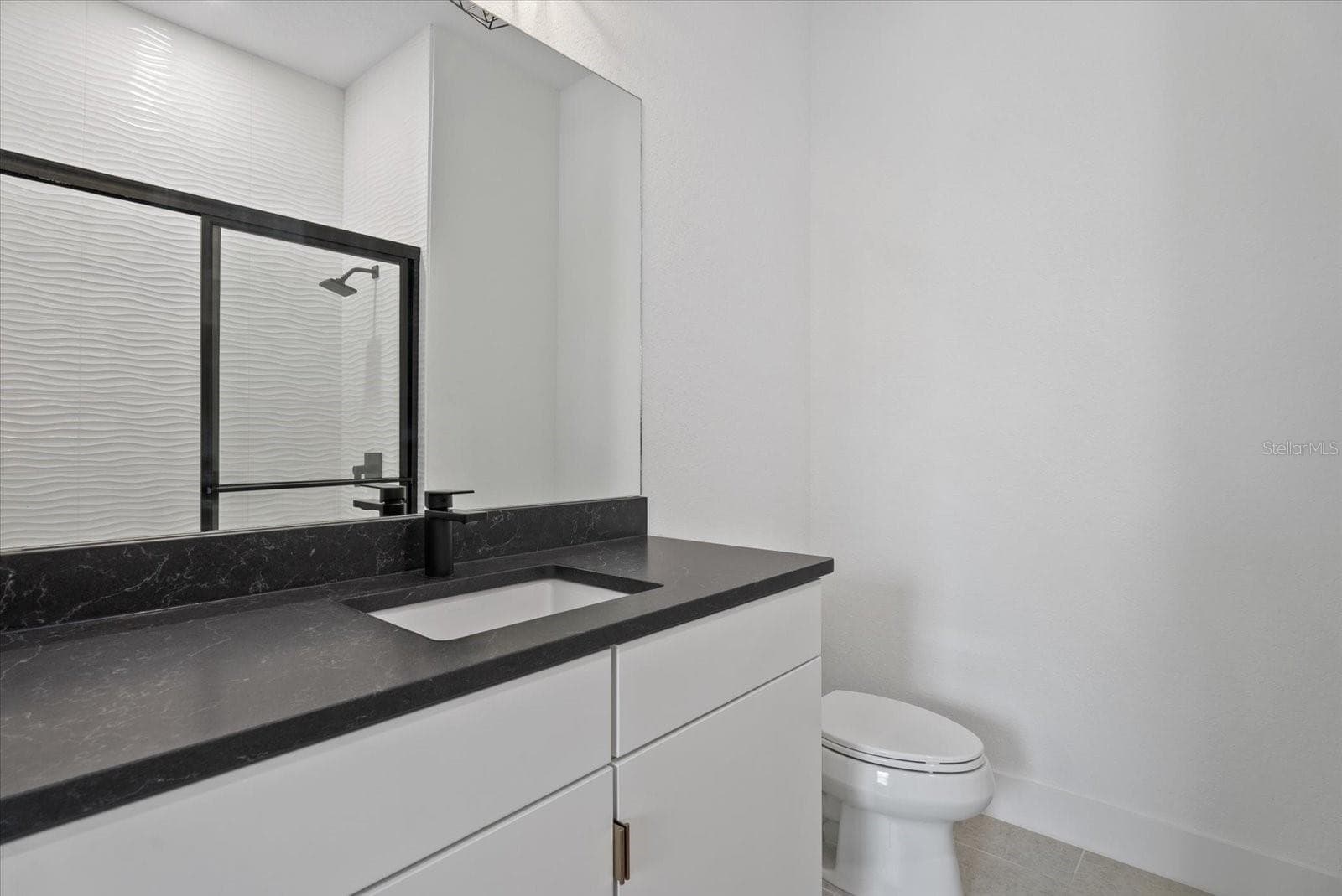 Ensuite Bathroom - 8133 NEVIS RUN, LAKEWOOD RANCH