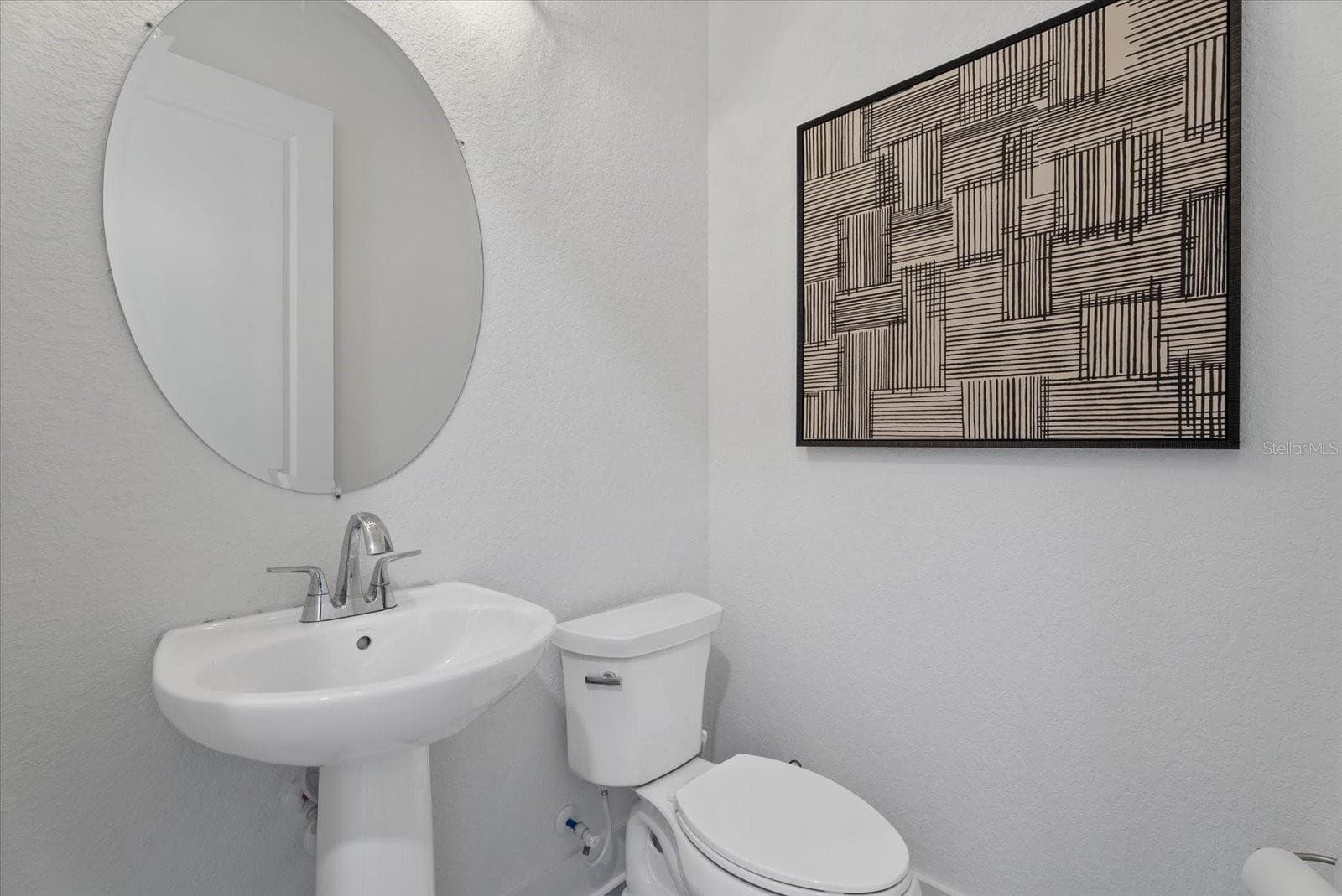 Powder Room - 8133 NEVIS RUN, LAKEWOOD RANCH