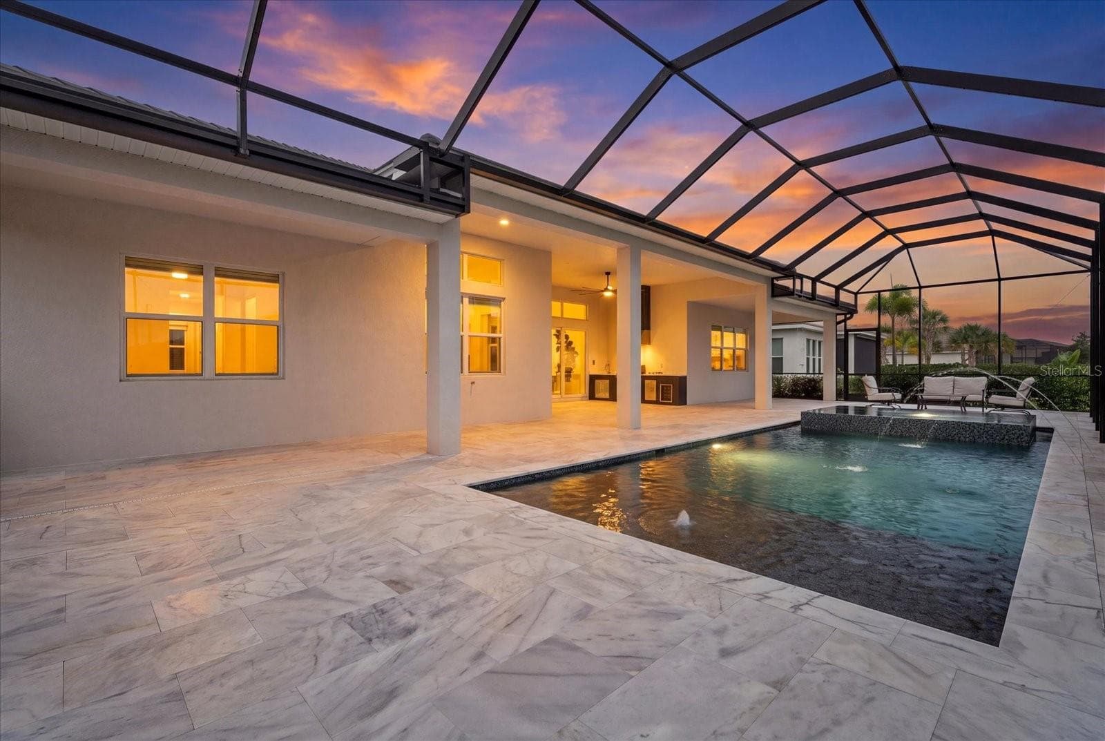 Spa & Pool Twilight - 8133 NEVIS RUN, LAKEWOOD RANCH