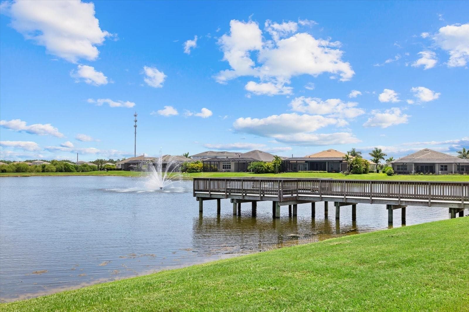 Fishing Pier - 8133 NEVIS RUN, LAKEWOOD RANCH