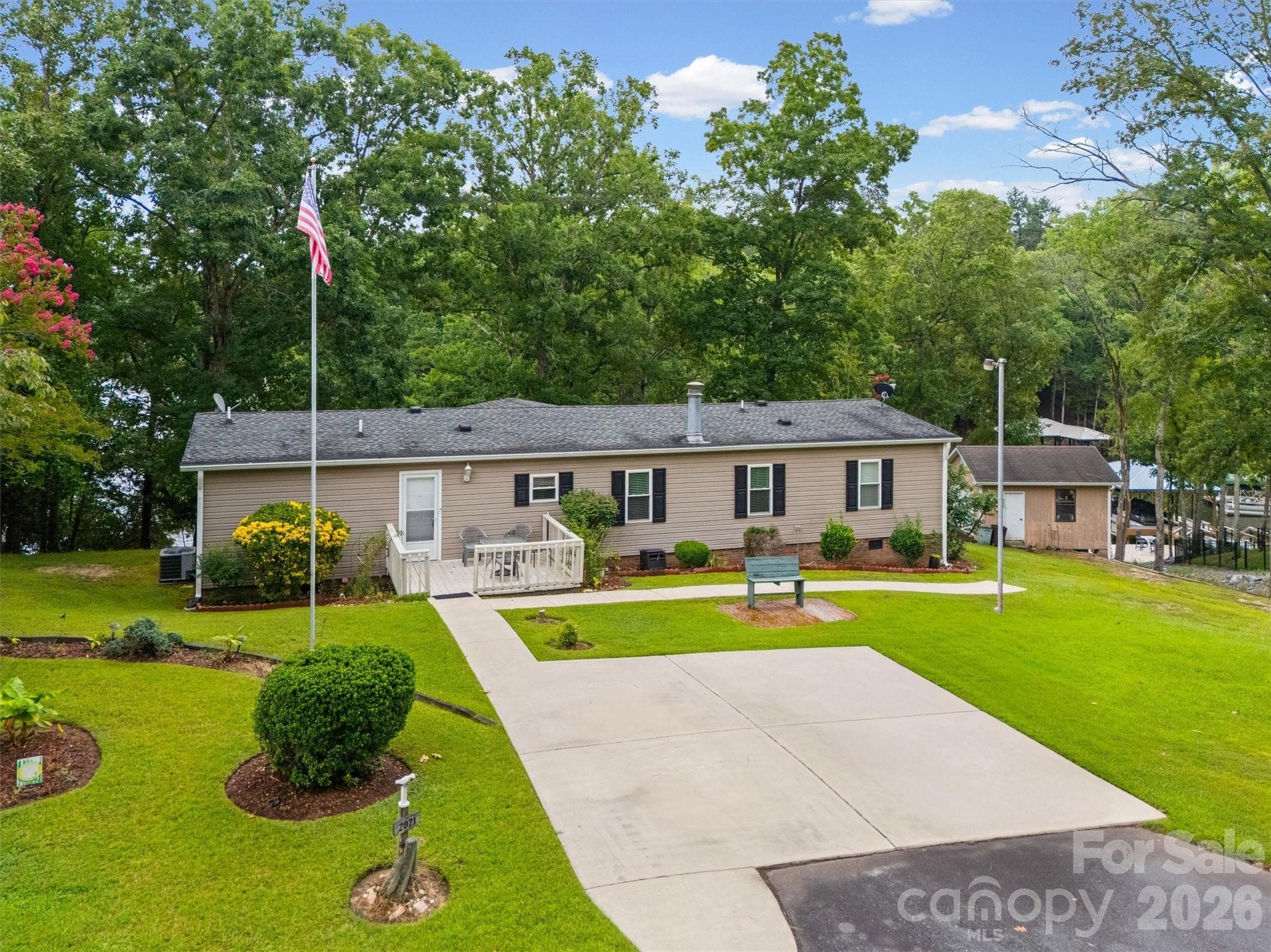 Single Family Residence at 2071 Chameleon Road, York, photo 37 of 46