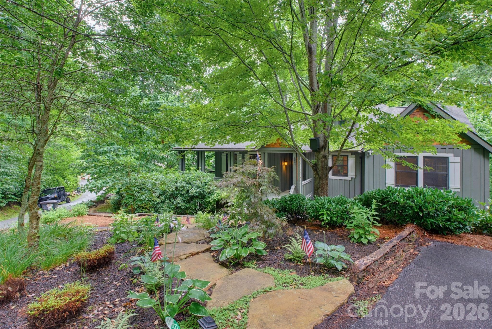 298 Hedgewood Drive