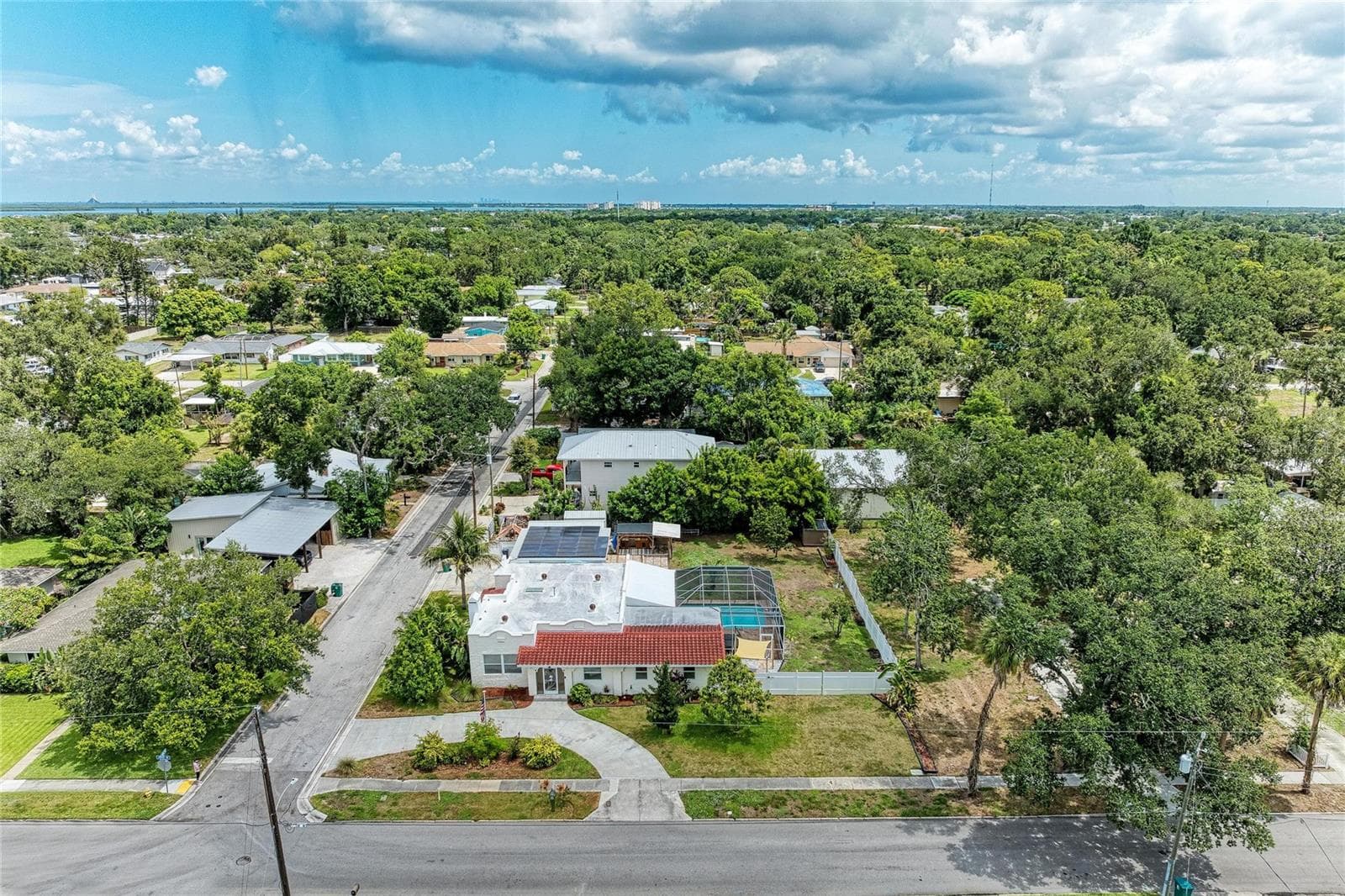 Single Family Residence at 1712 4TH ST W, PALMETTO, photo 9 of 95
