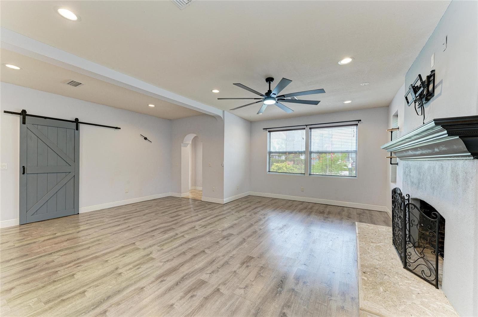 Single Family Residence at 1712 4TH ST W, PALMETTO, photo 18 of 95