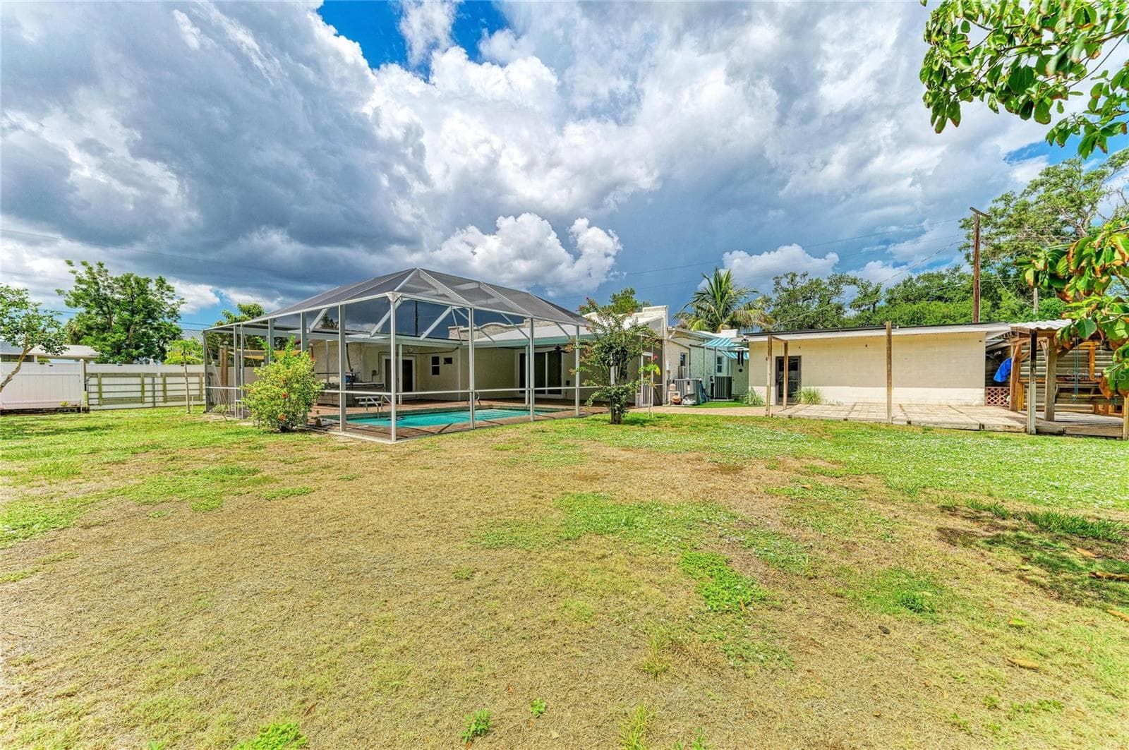 Single Family Residence at 1712 4TH ST W, PALMETTO, photo 67 of 95