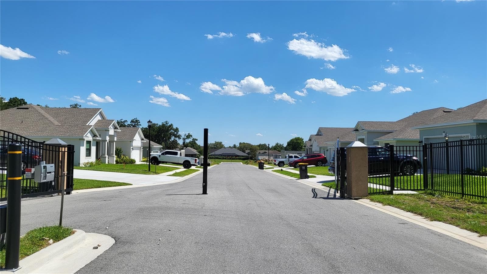 FRONT GATE VIEW - 605 ARIA DR., LAKELAND