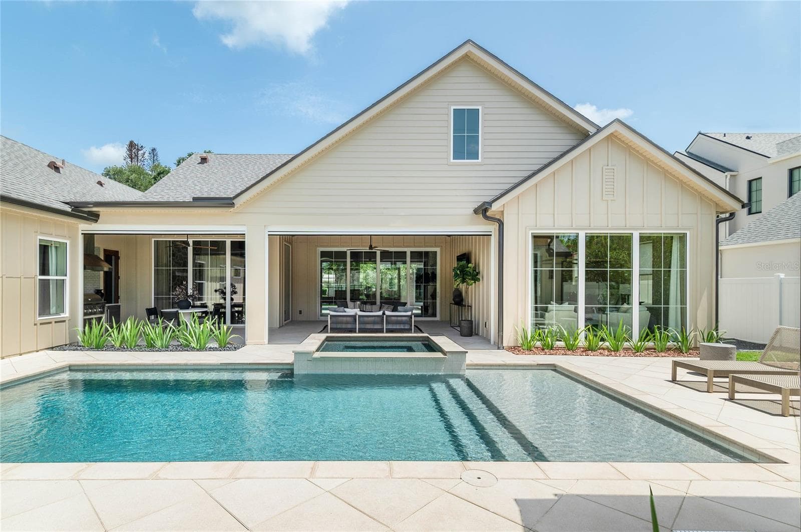 Single Family Residence at 1204 NOTTINGHAM ST, ORLANDO, photo 6 of 76