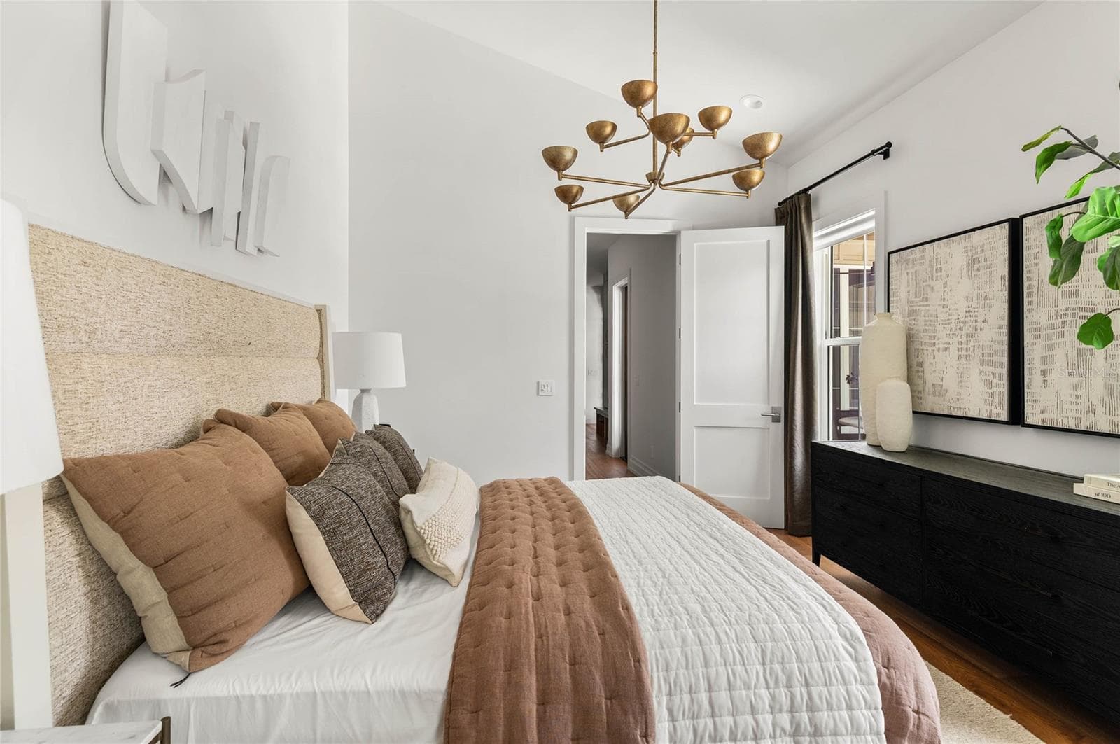 BEDROOM SUITE #3 - 1204 NOTTINGHAM ST, ORLANDO