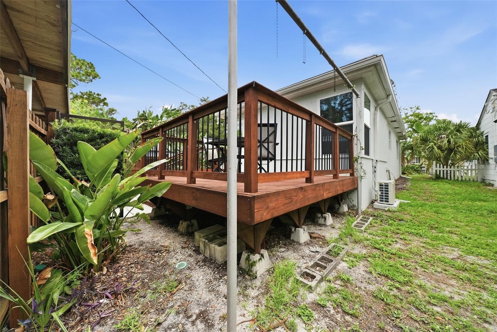 Single Family Residence at 4730 BURLINGTON AVE N, ST PETERSBURG, photo 25 of 31