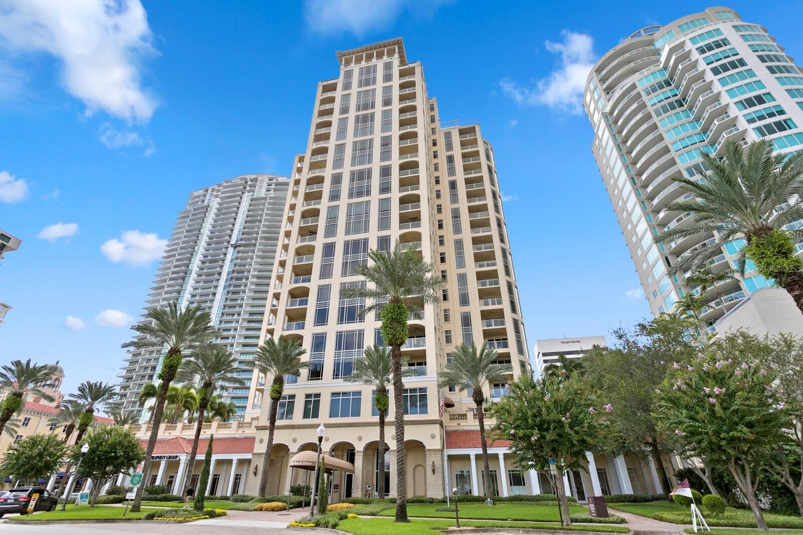 The Florencia is a luxury boutique condo built by JMC Communities; an upscaled developer in St Petersburg, Florida - 100 BEACH DR NE #1900, ST PETERSBURG
