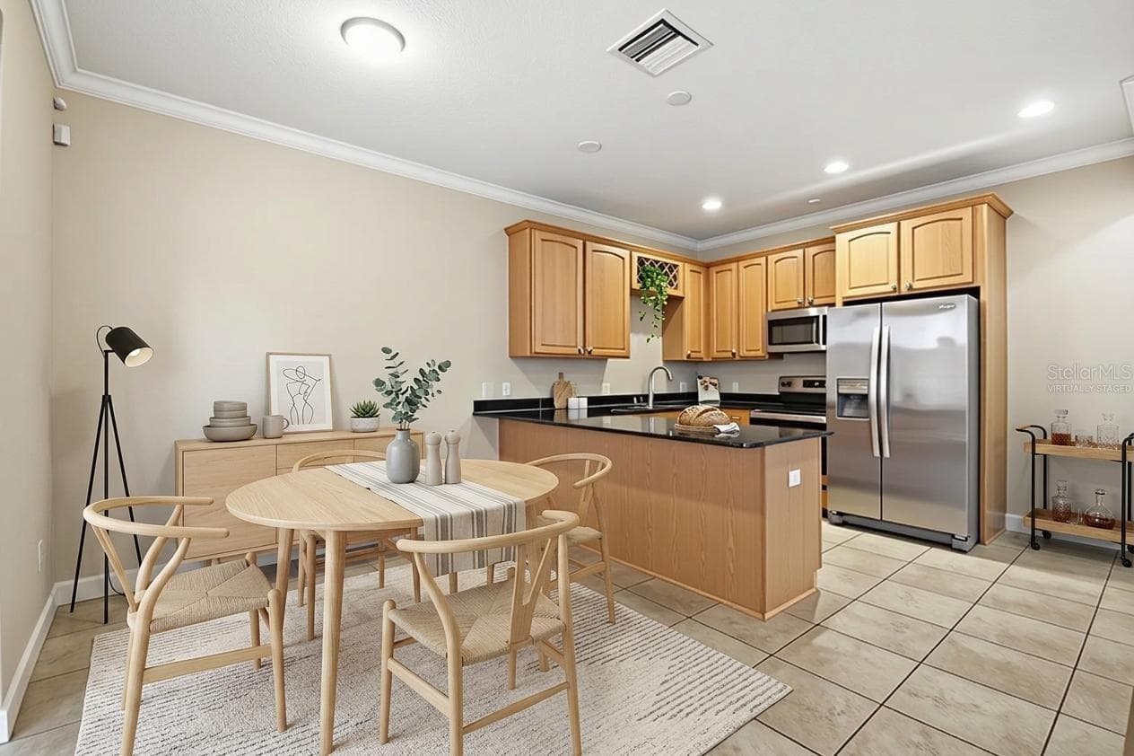 Virtually Staged - 211 S WESTLAND AVE #1, TAMPA