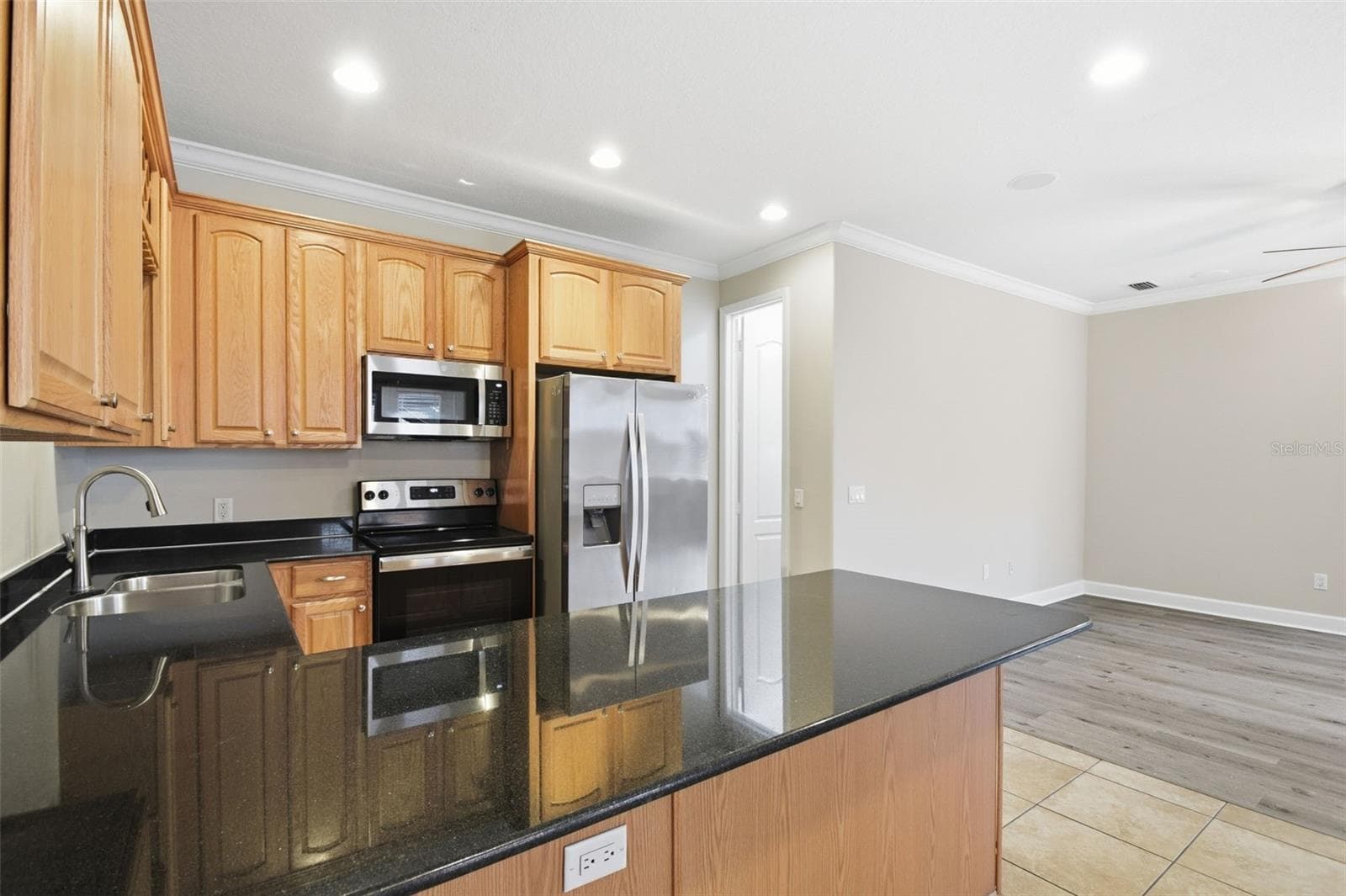 Townhouse at 211 S WESTLAND AVE #1, TAMPA, photo 17 of 54