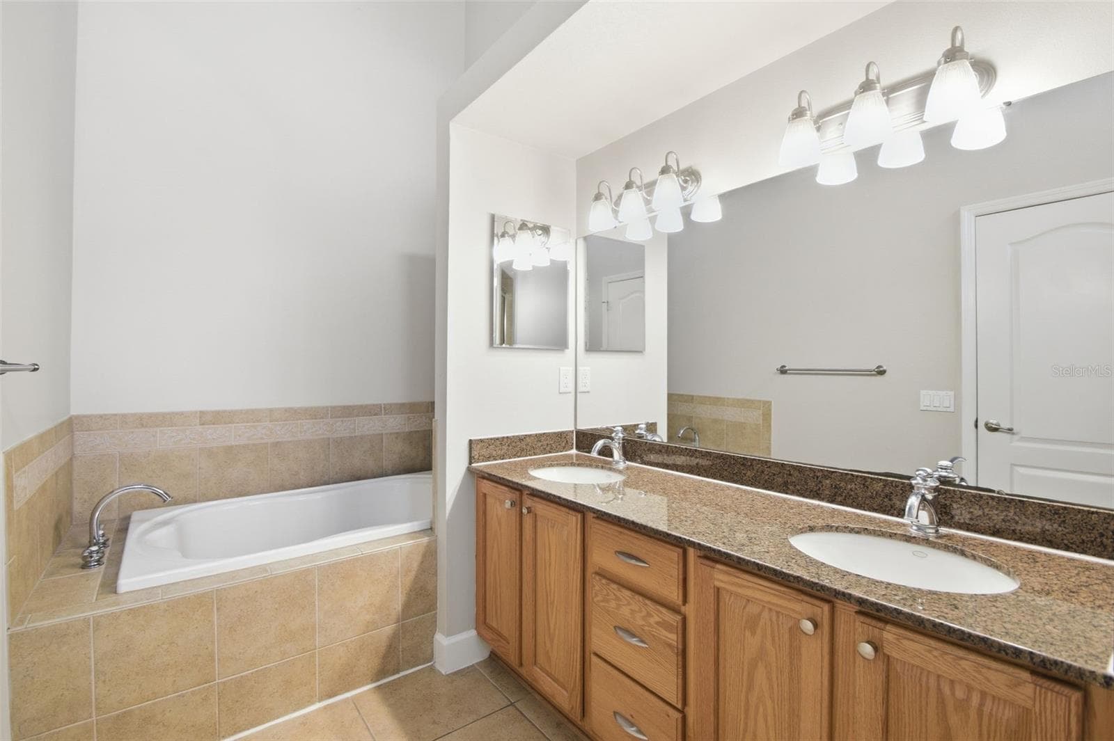 Townhouse at 211 S WESTLAND AVE #1, TAMPA, photo 45 of 54