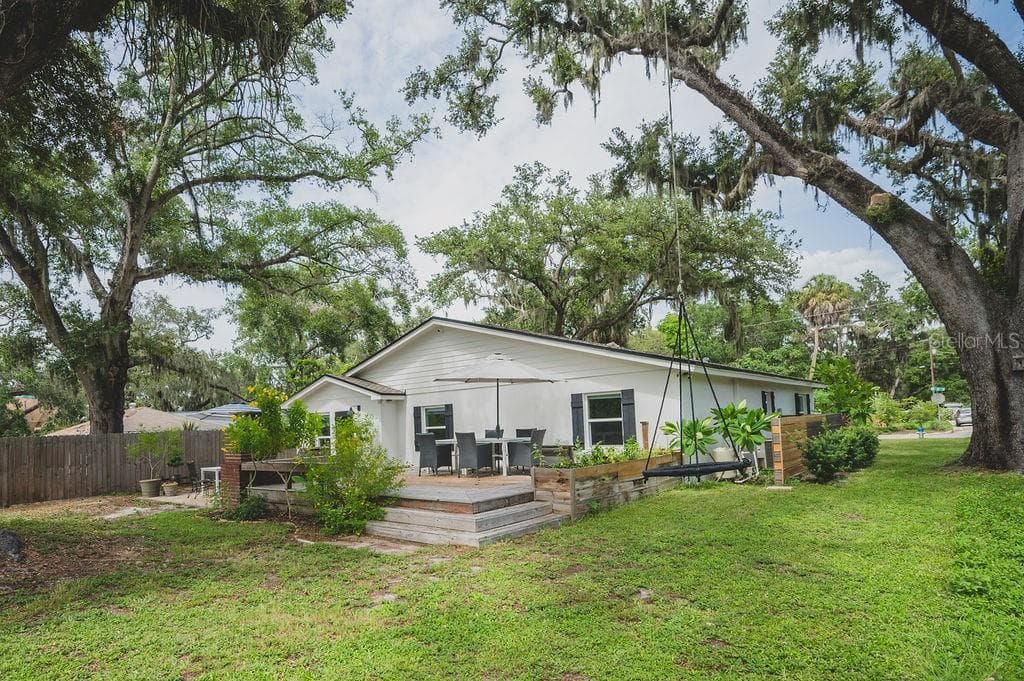 Single Family Residence at 216 18TH ST E, BRADENTON, photo 31 of 43