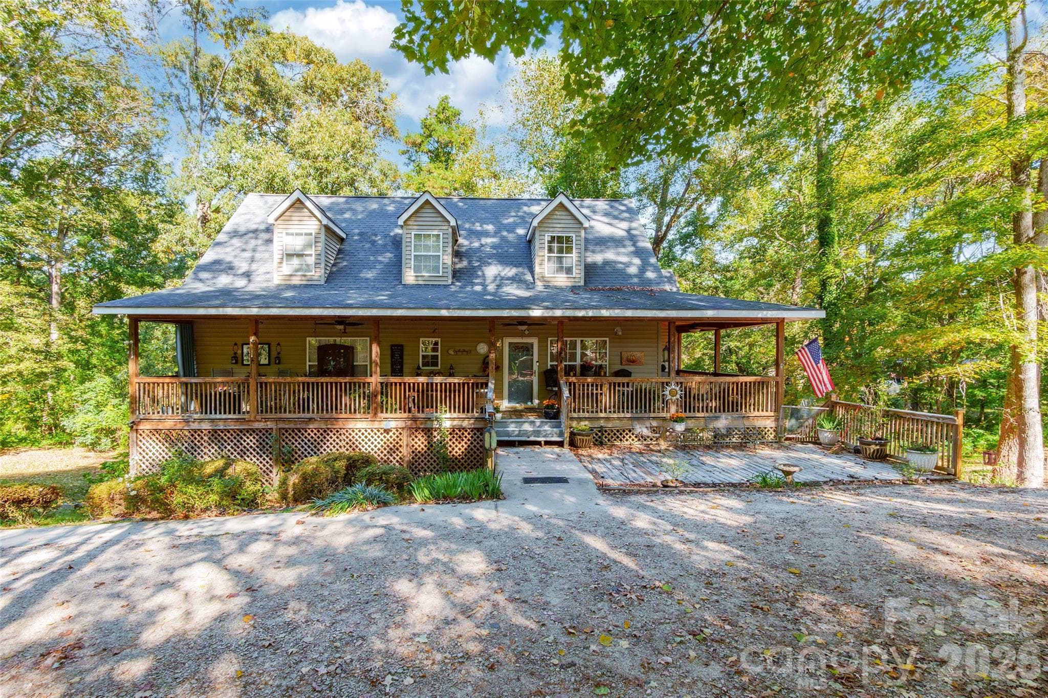 880 Columbia Road