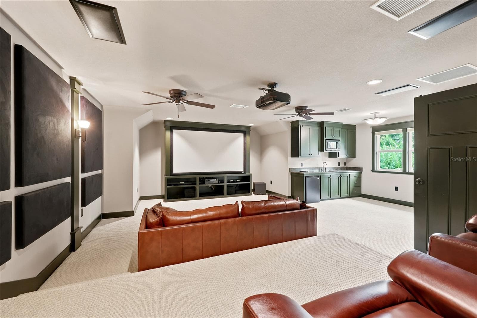 Media room - 774 SW 134TH WAY, NEWBERRY