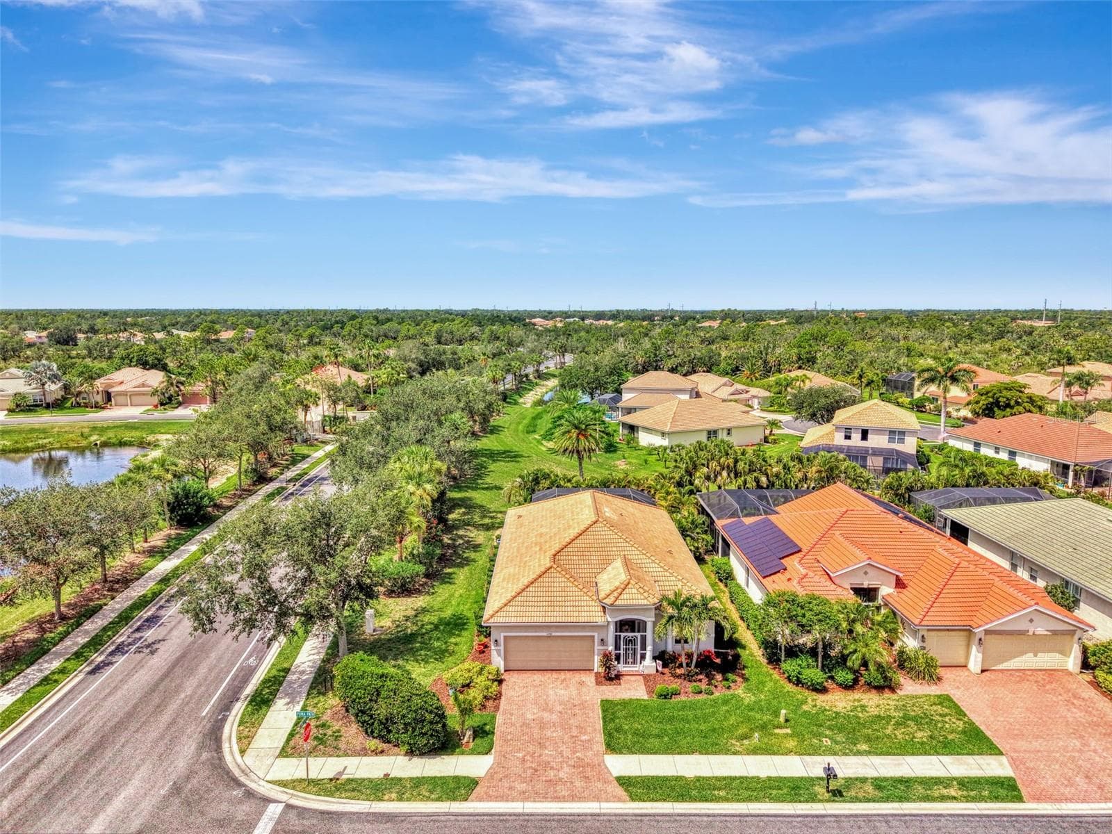 Single Family Residence at 11783 PUMA PATH, VENICE, photo 2 of 99
