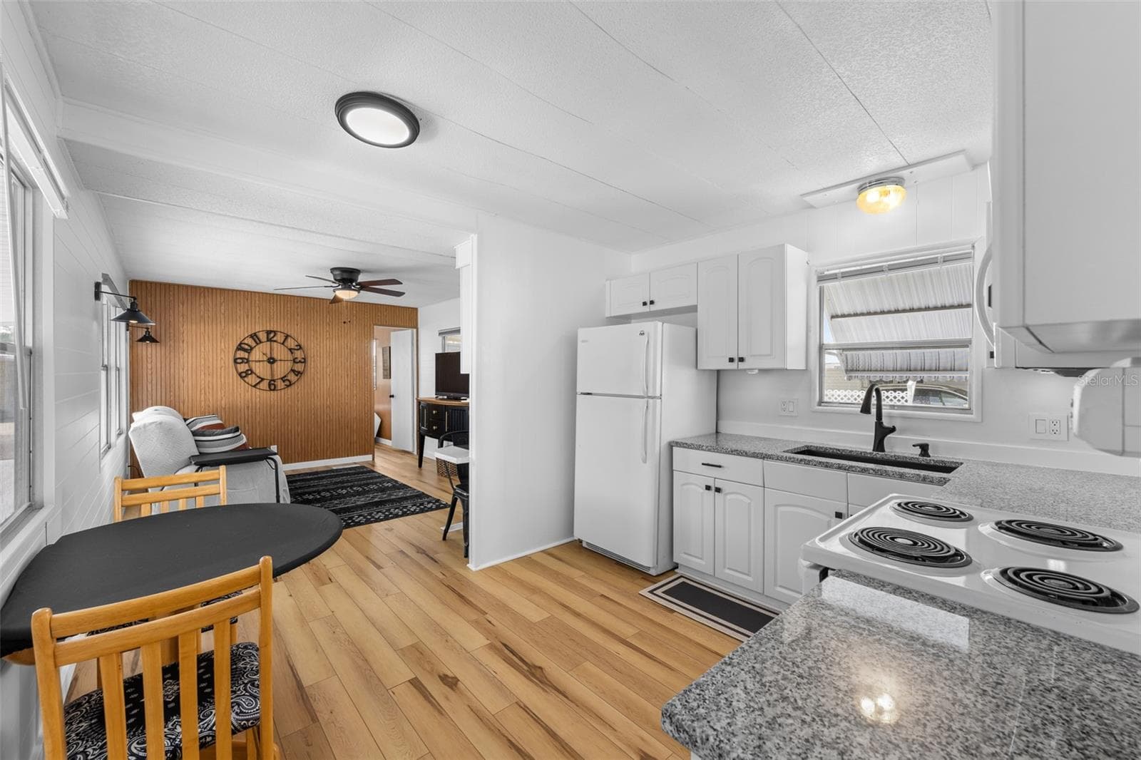 Mobile Home at 1109 45TH AVE E, ELLENTON, photo 5 of 35