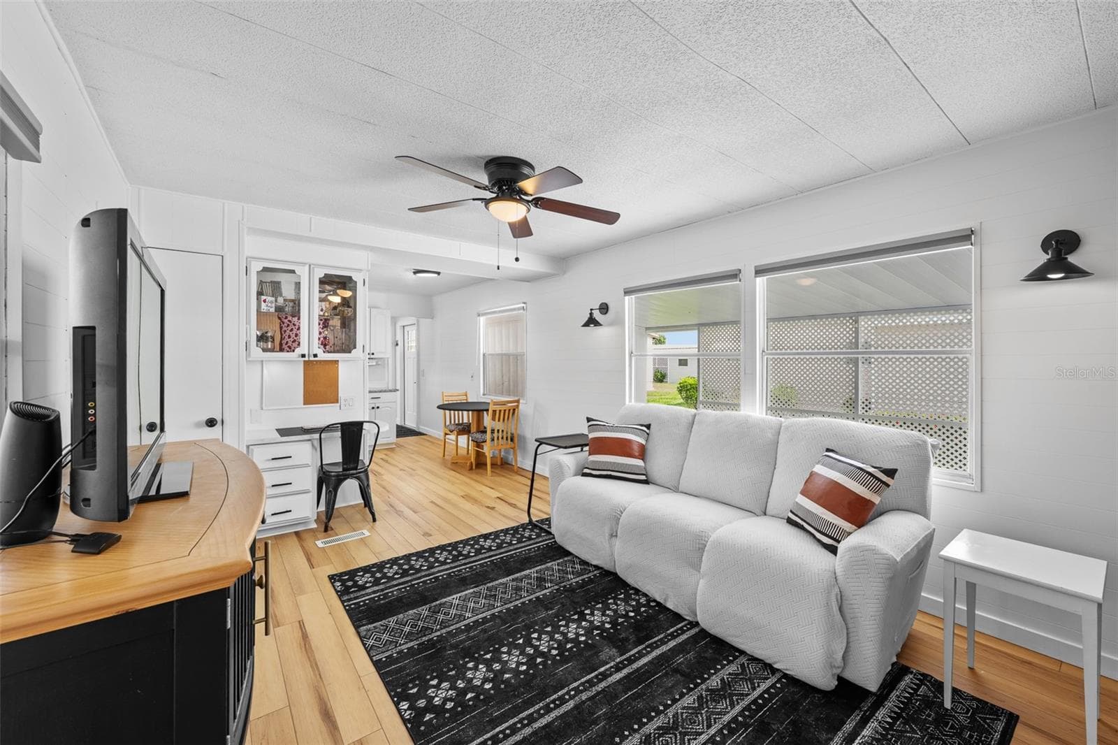Mobile Home at 1109 45TH AVE E, ELLENTON, photo 8 of 35