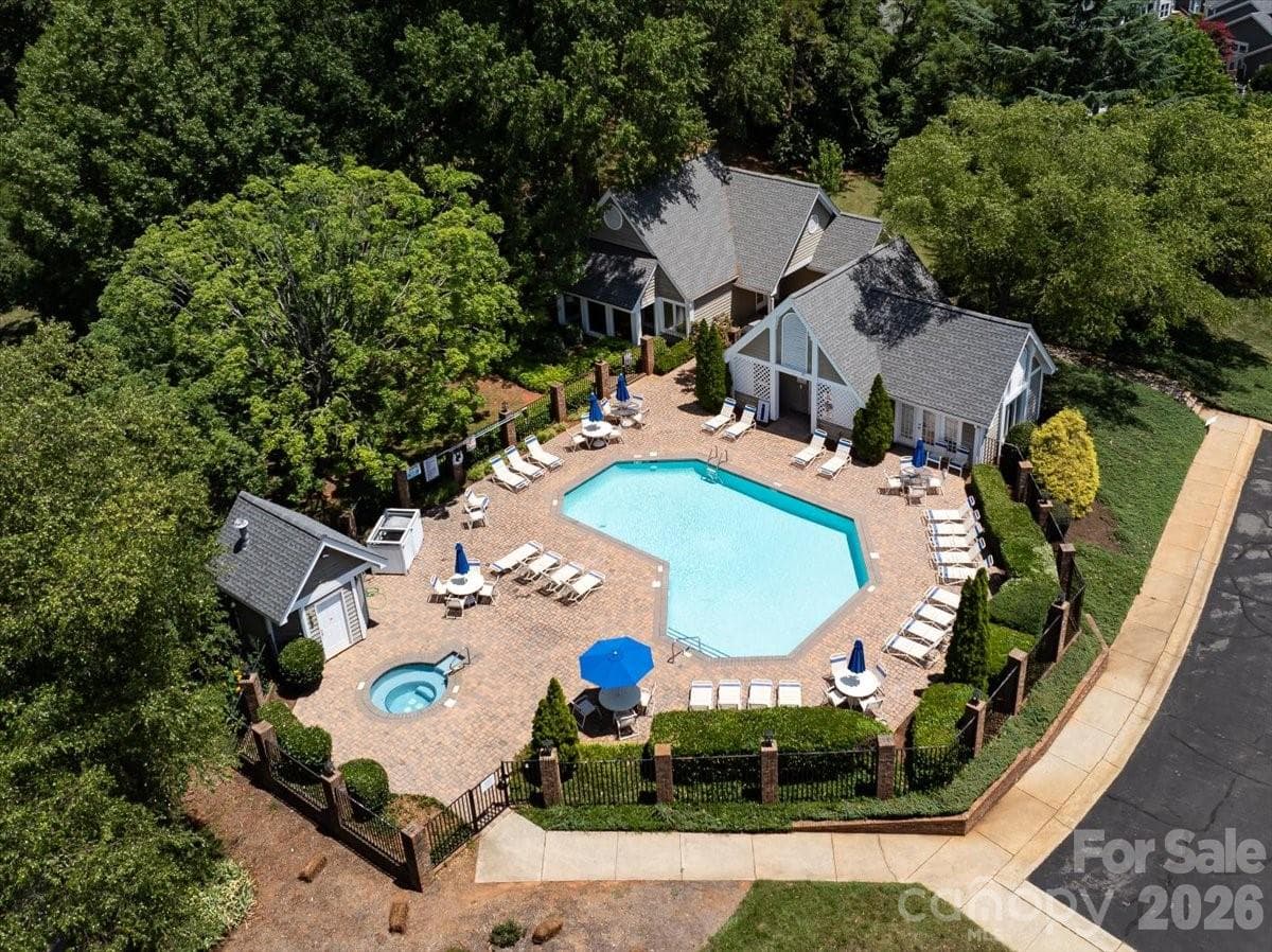 The Gates at Quail Hollow offers a pool, clubhouse, fitness center, and tennis courts - 8220 Legare Court, Charlotte