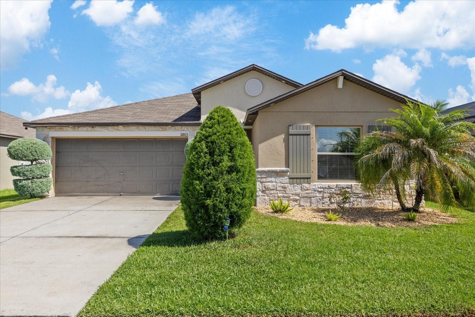 Single Family Residence at 11803 BLACKEYED SUSAN DR, RIVERVIEW, photo 2 of 41
