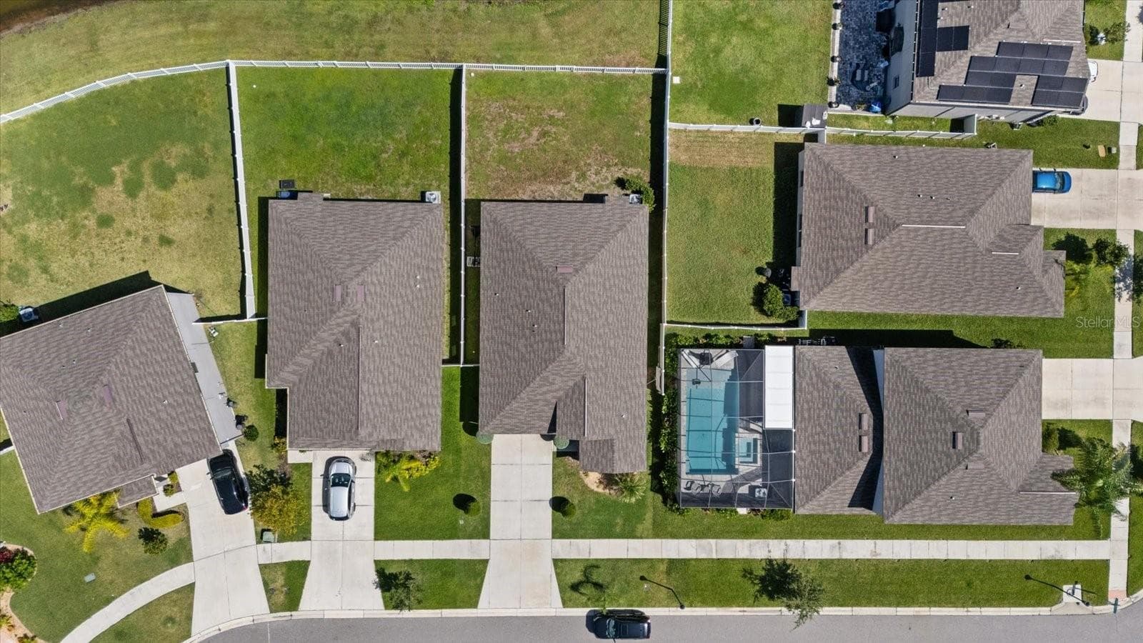Single Family Residence at 11803 BLACKEYED SUSAN DR, RIVERVIEW, photo 7 of 41