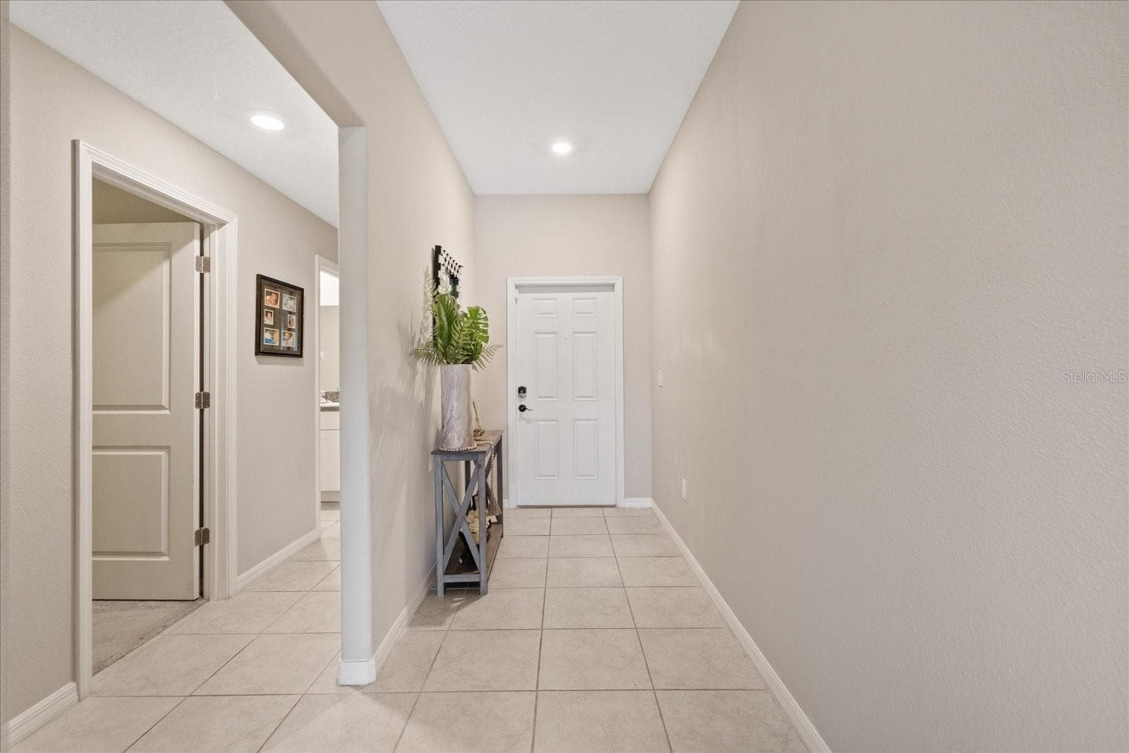 Single Family Residence at 11803 BLACKEYED SUSAN DR, RIVERVIEW, photo 10 of 41