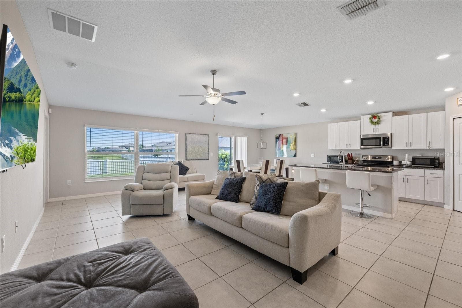 Single Family Residence at 11803 BLACKEYED SUSAN DR, RIVERVIEW, photo 12 of 41