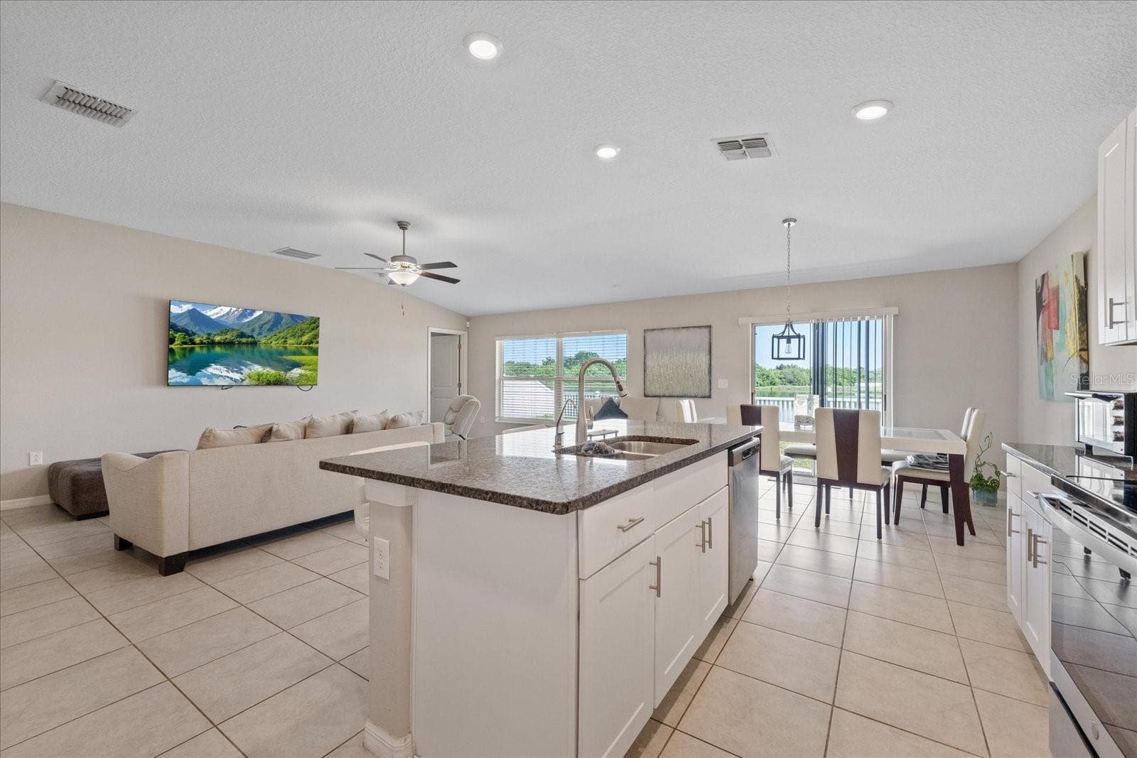Single Family Residence at 11803 BLACKEYED SUSAN DR, RIVERVIEW, photo 20 of 41