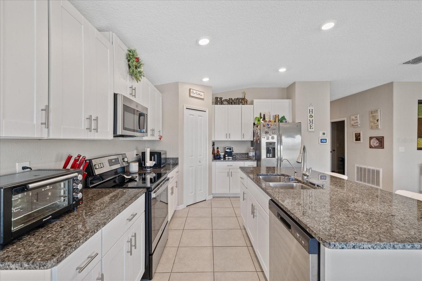 Single Family Residence at 11803 BLACKEYED SUSAN DR, RIVERVIEW, photo 22 of 41