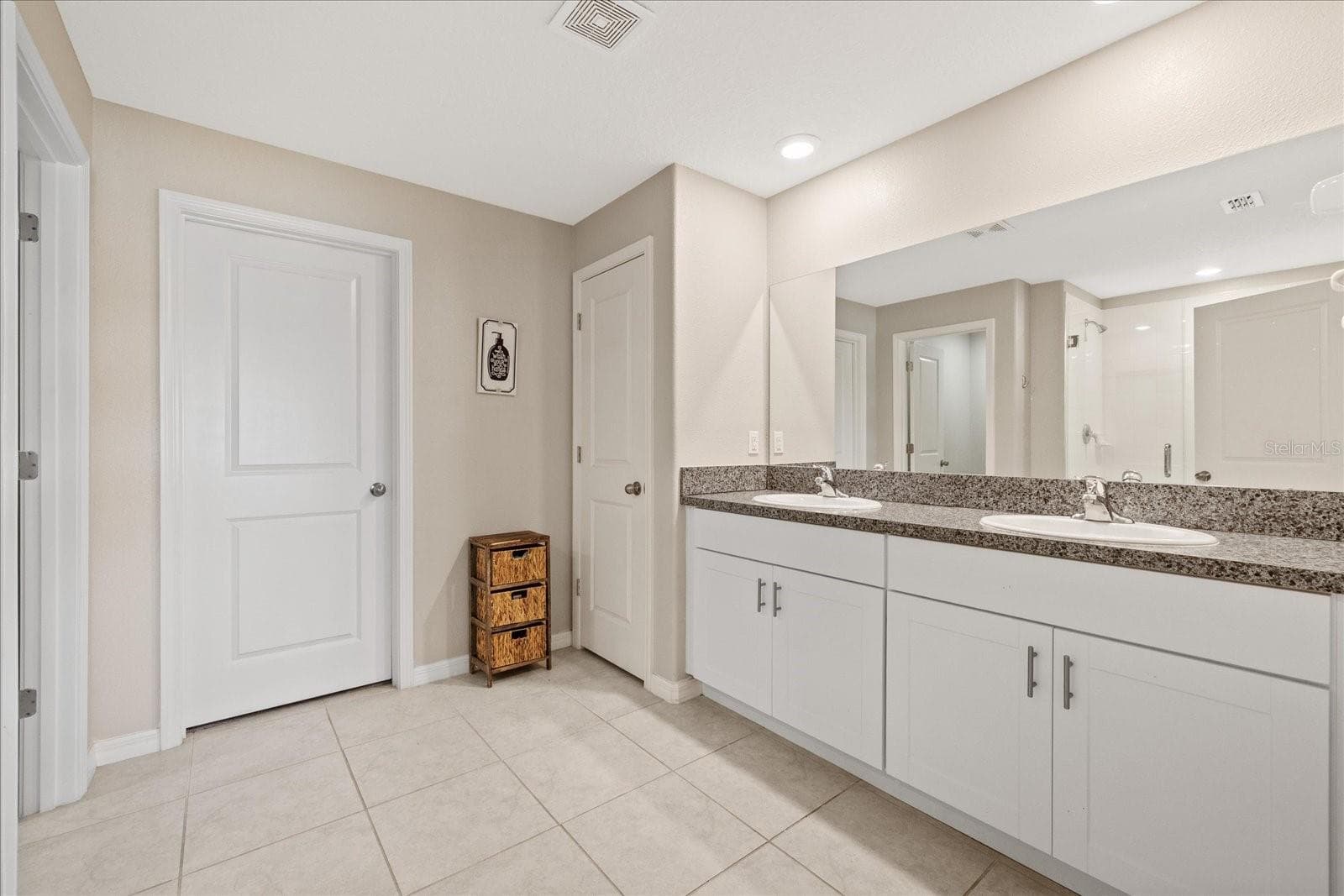 Single Family Residence at 11803 BLACKEYED SUSAN DR, RIVERVIEW, photo 27 of 41