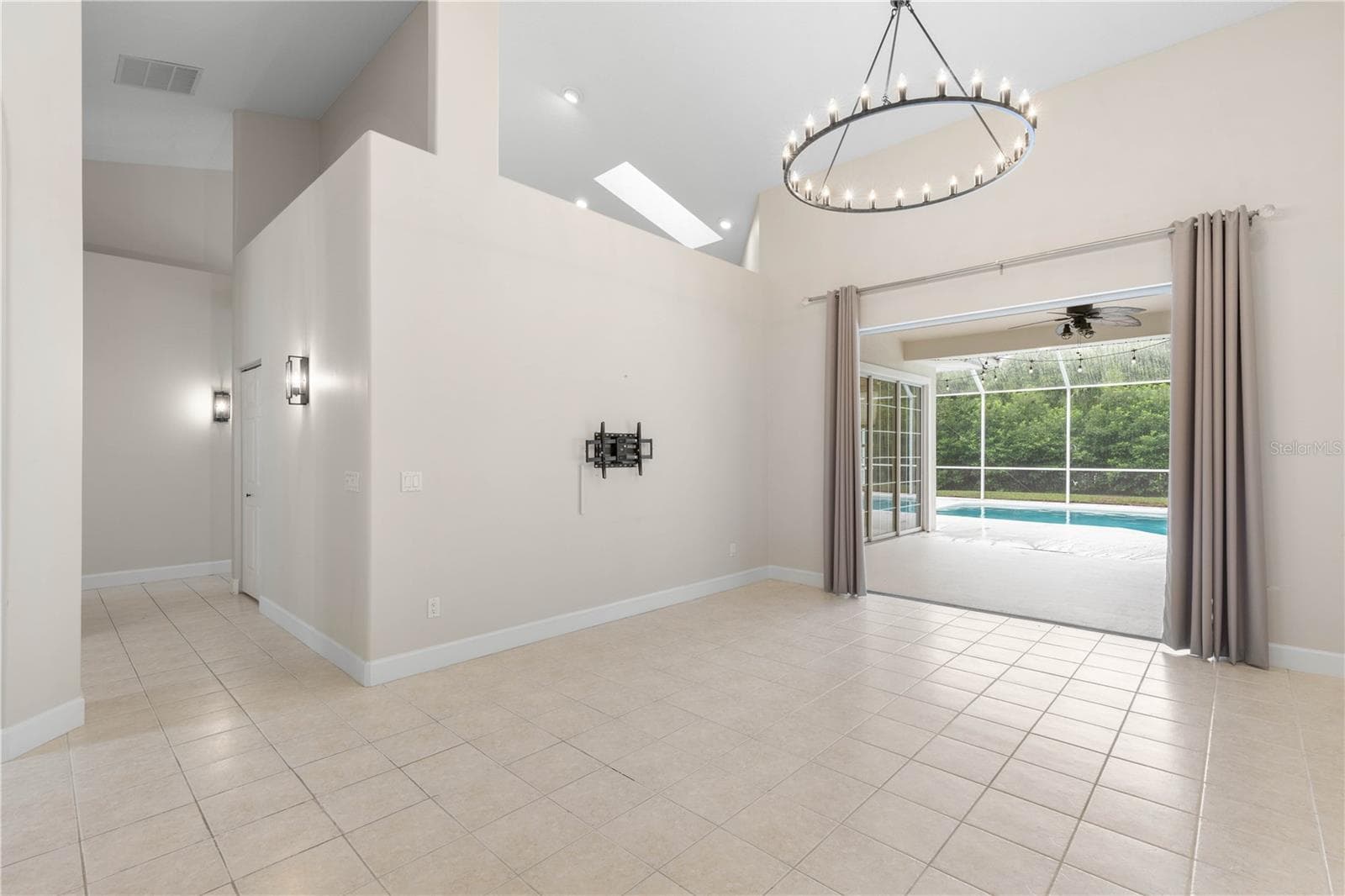 Single Family Residence at 9 VIA VERONA, PALM COAST, FL, photo 14 of 91