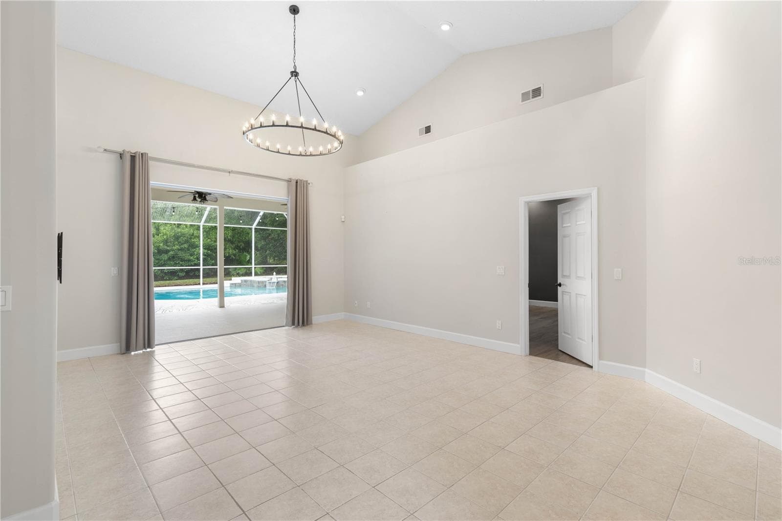 Single Family Residence at 9 VIA VERONA, PALM COAST, FL, photo 16 of 91