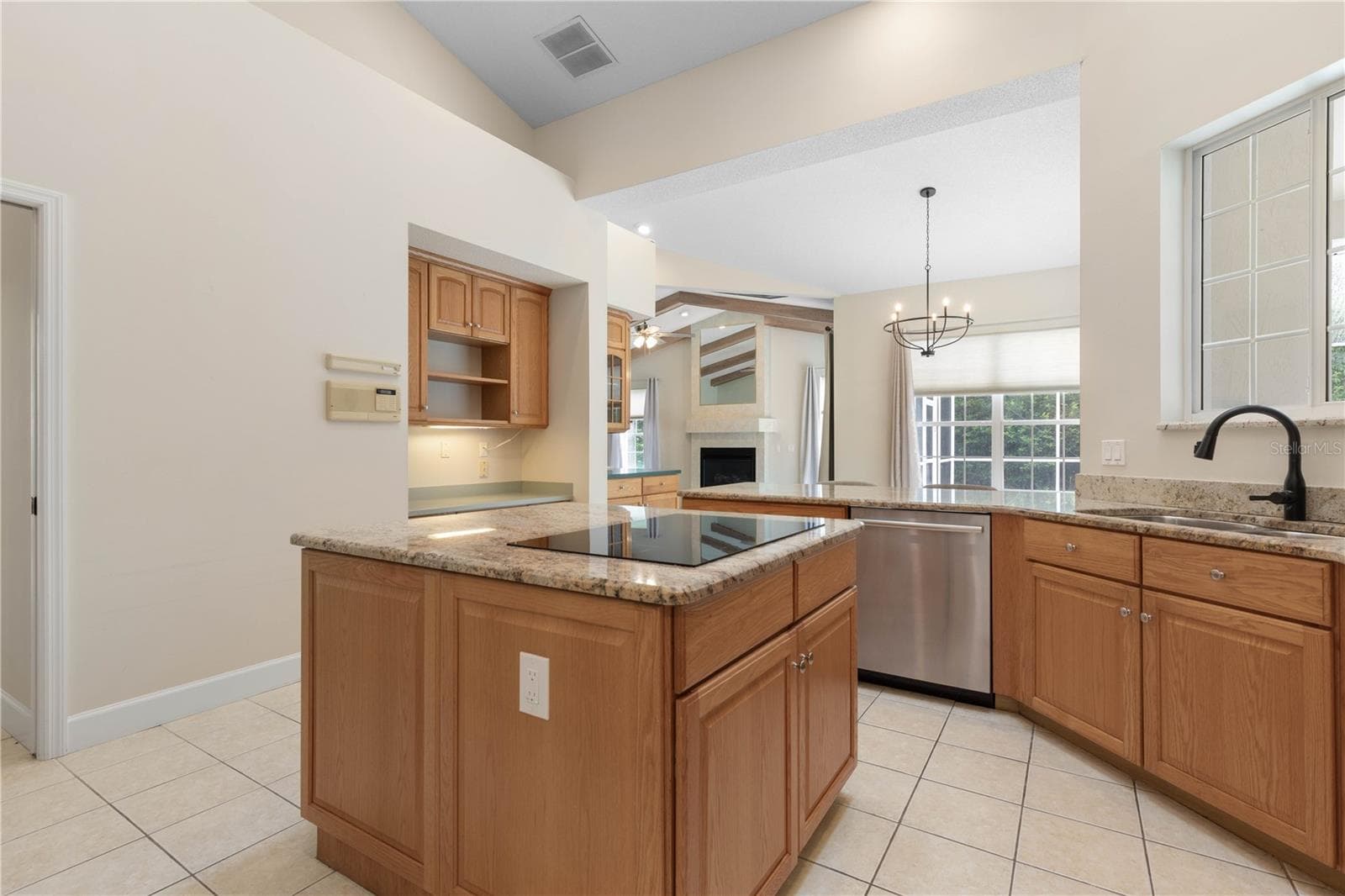 Single Family Residence at 9 VIA VERONA, PALM COAST, FL, photo 24 of 91