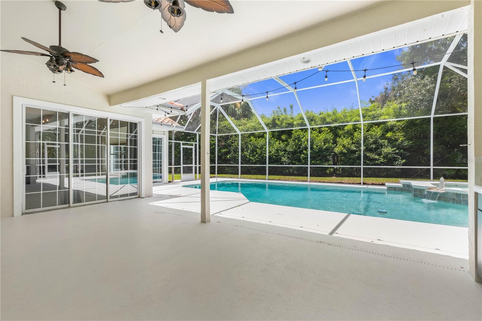 Single Family Residence at 9 VIA VERONA, PALM COAST, FL, photo 35 of 91